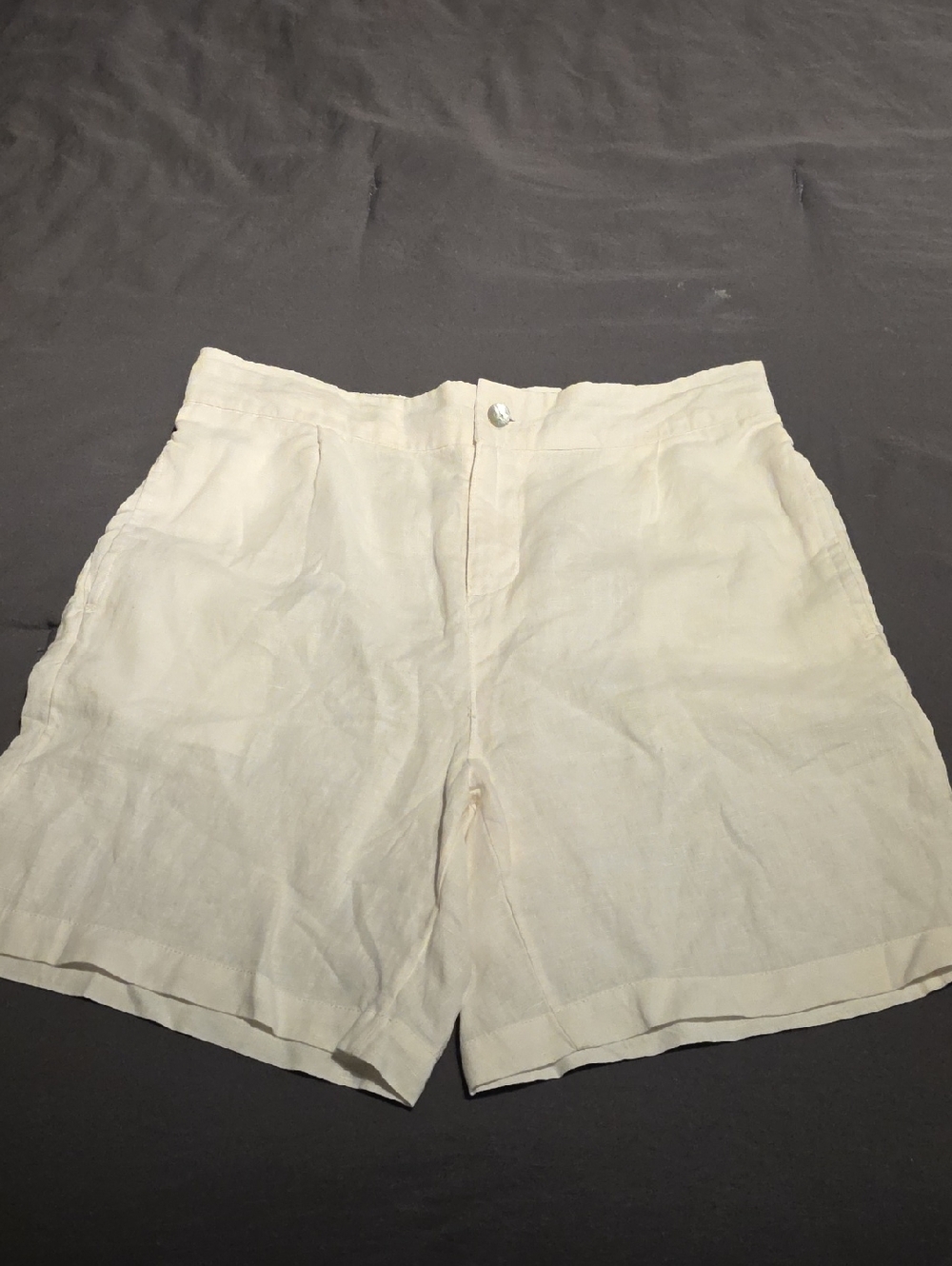 Tahari High-Waist Linen Shorts